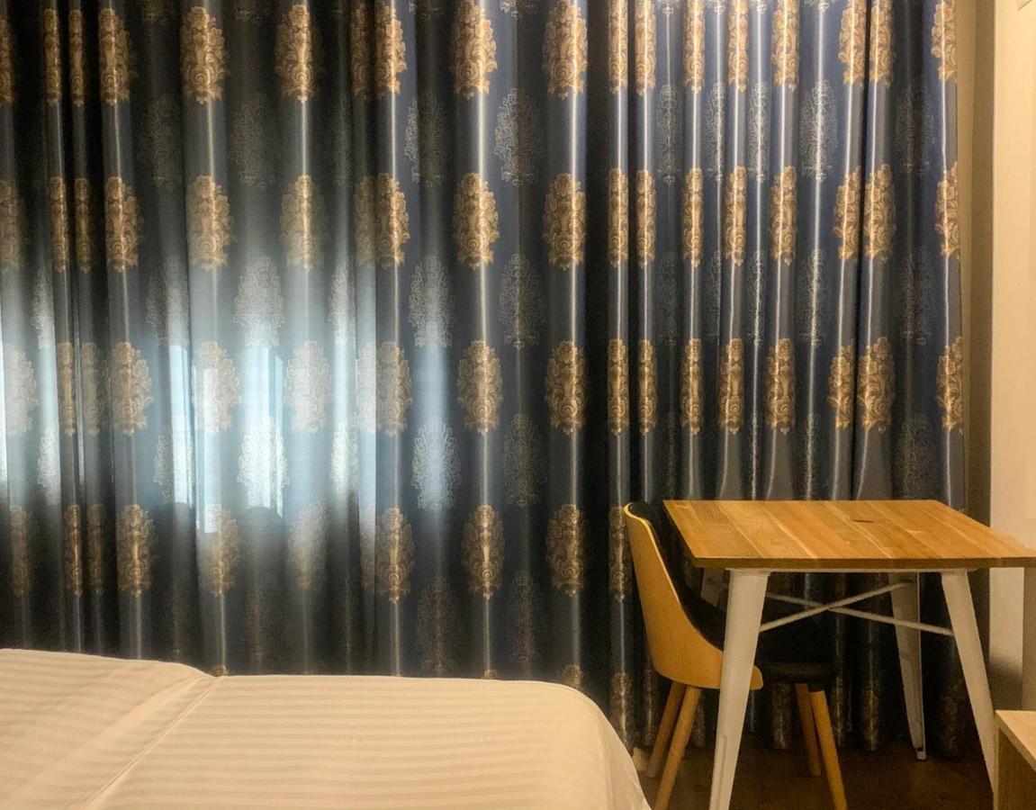 Park Hotel Tirana Yzberish ภายนอก รูปภาพ