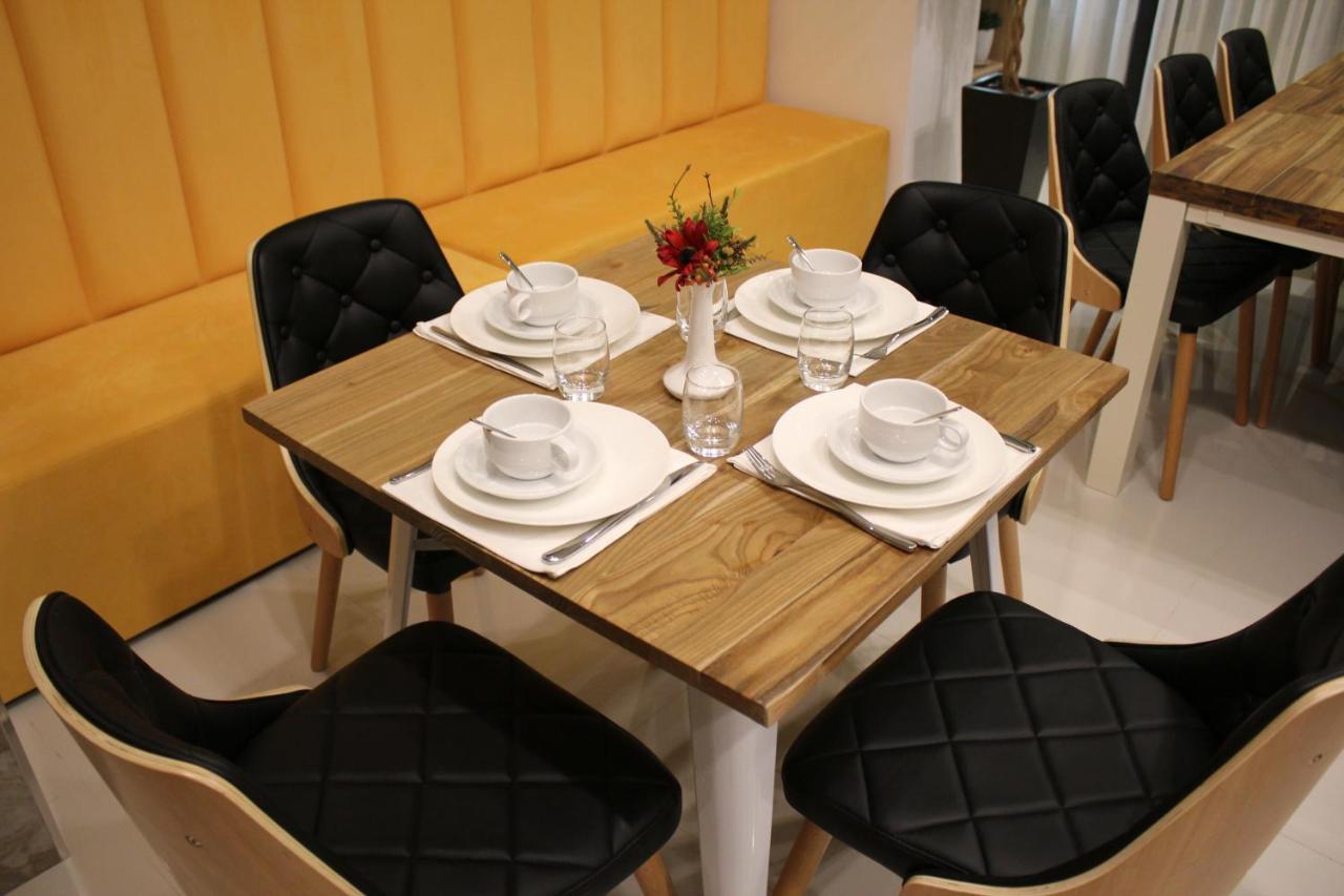 Park Hotel Tirana Yzberish ภายนอก รูปภาพ
