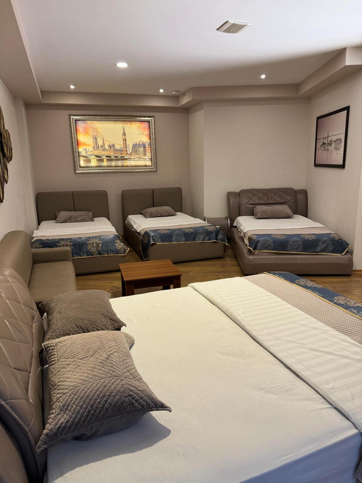 Park Hotel Tirana Yzberish ภายนอก รูปภาพ