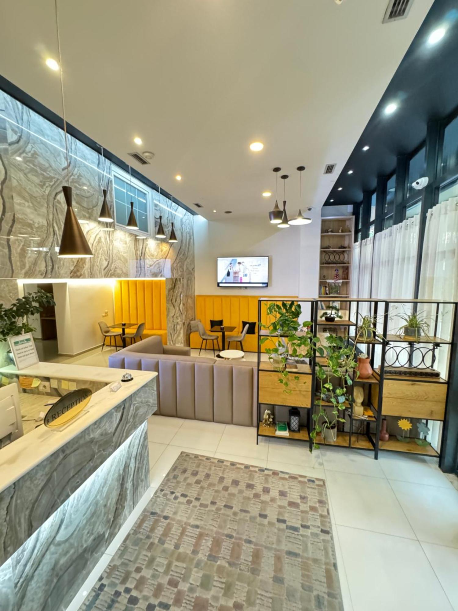 Park Hotel Tirana Yzberish ภายนอก รูปภาพ