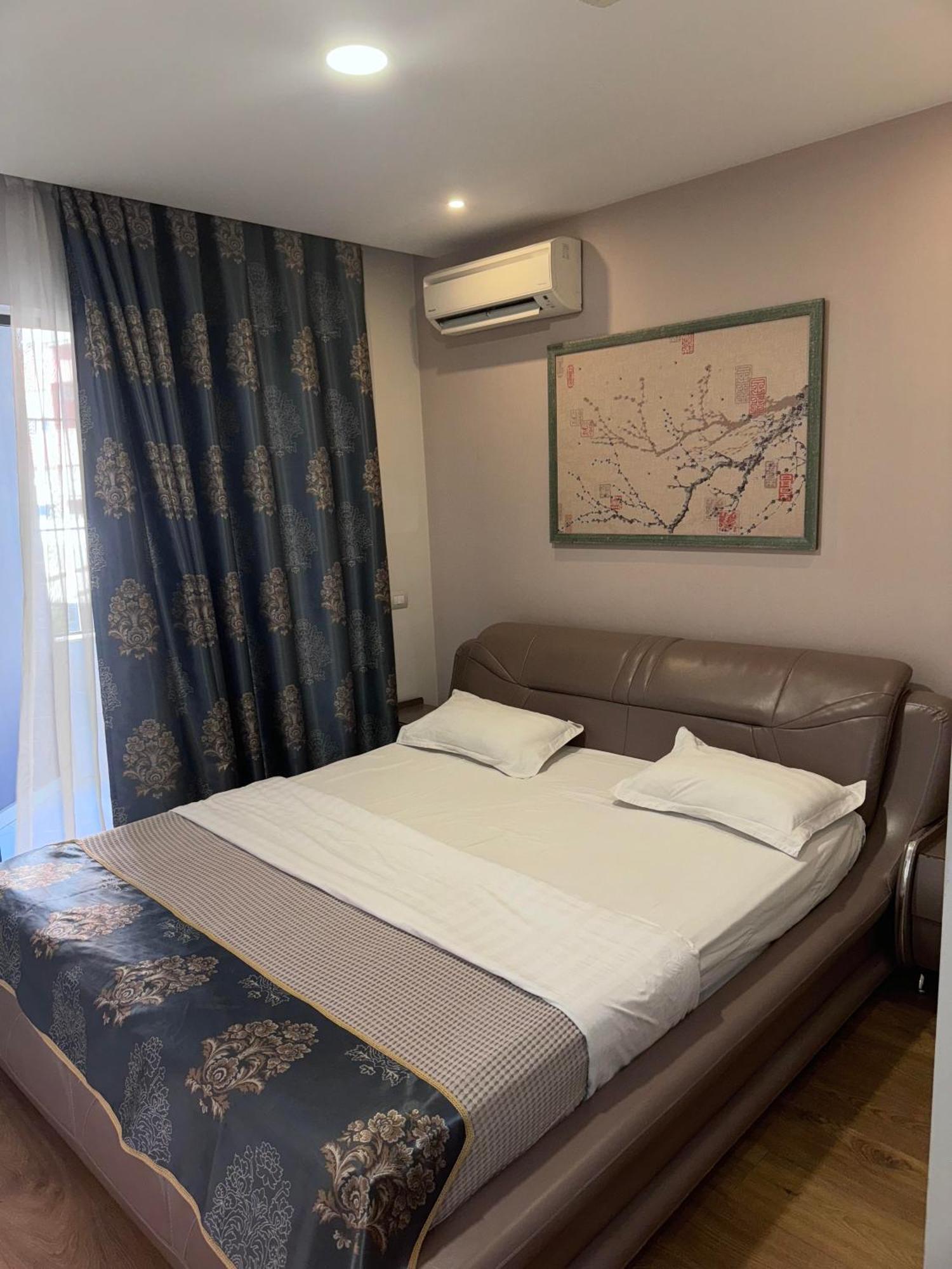 Park Hotel Tirana Yzberish ภายนอก รูปภาพ
