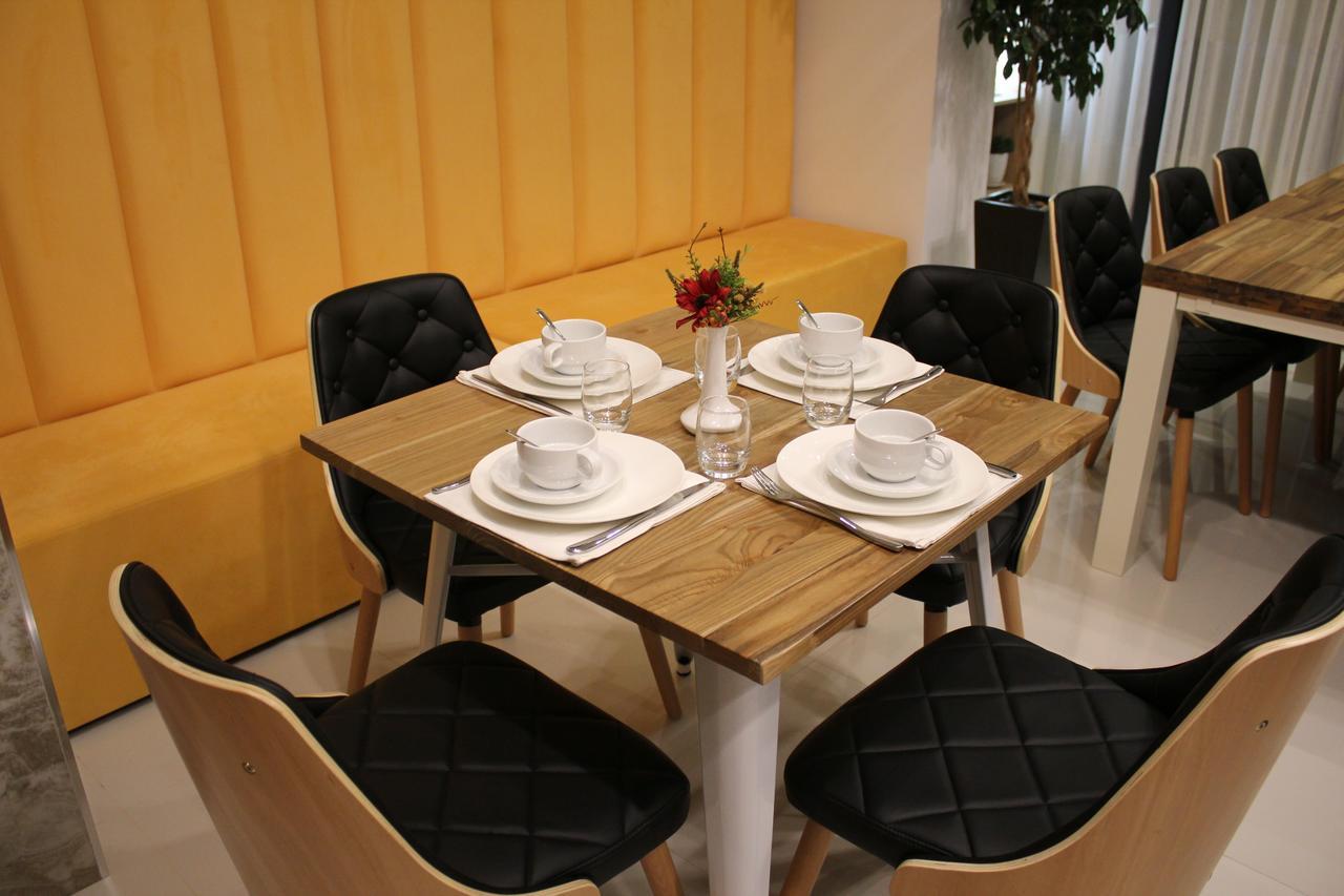 Park Hotel Tirana Yzberish ภายนอก รูปภาพ